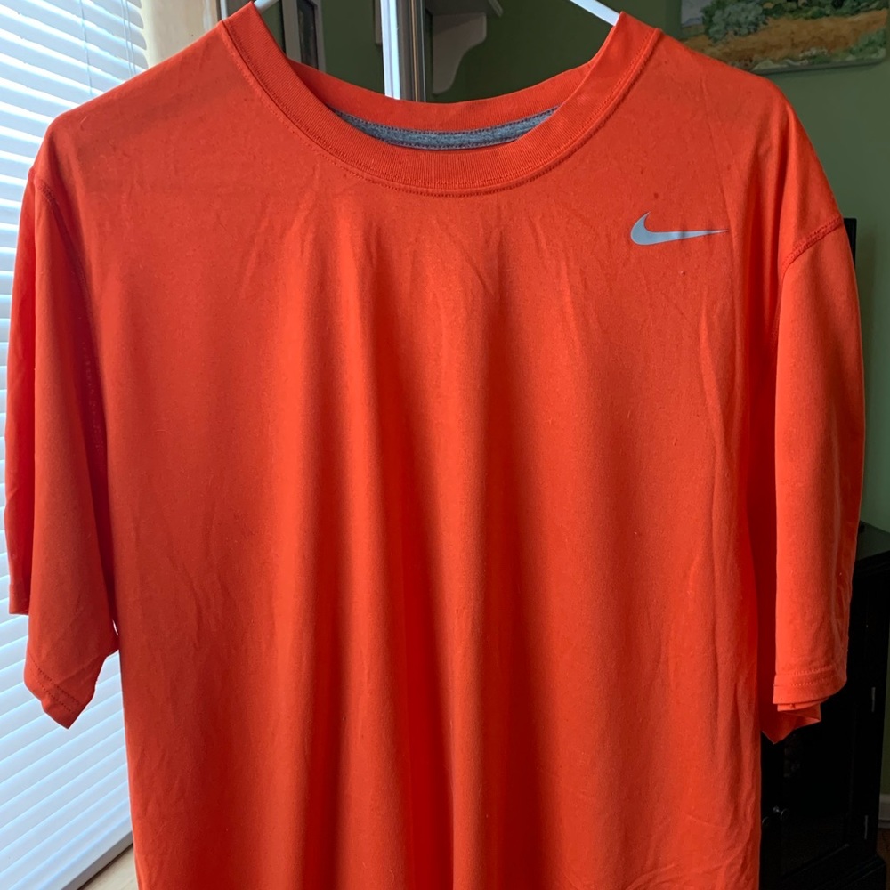 Nike Dri-Fit t-shirt orange